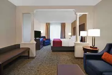 בית מלון כפרי Comfort Inn & Suites