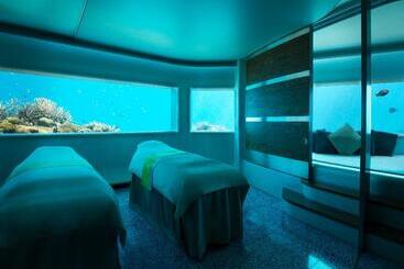 هتل Huvafen Fushi