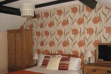 هتل North End Farm Country Guest House