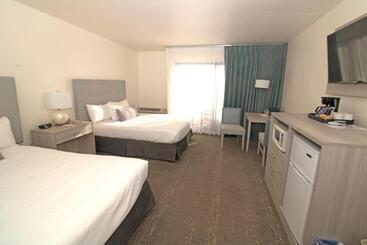 Отель La Serena Inn