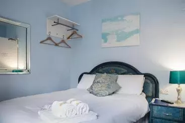 Hotell M And J Guest House