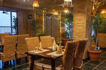 호텔 Ellbee Ganga View