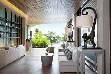 Отель Pullman Phuket Arcadia Naithon Beach