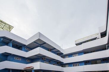 هتل Surana Palace