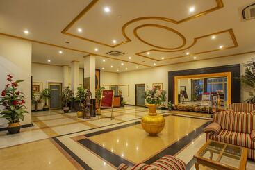Hotel The Grand Regency