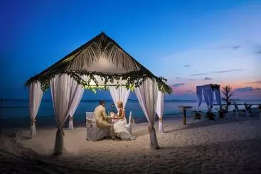 Hotel Reethi Beach Resort