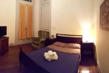 هتل Voyage Recoleta Hostel