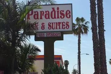 モーテル Paradise Inn & Suites