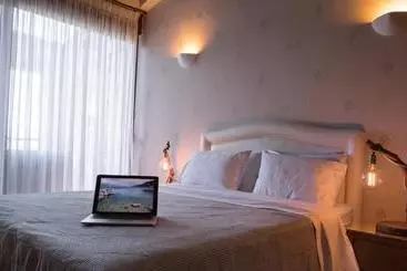 Appart'hotel Enalio Suites