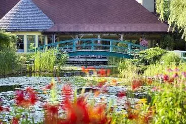 Resort Mirbeau Inn & Spa   Skaneateles