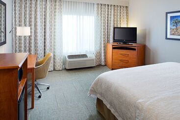 Апарт-отель Hampton Inn & Suites Lancaster