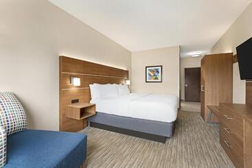 Отель Holiday Inn Express & Suites Akron Regional Airport Area By Ihg