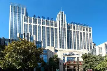 Hotel Howard Johnson Tropical Garden Plaza Kunming