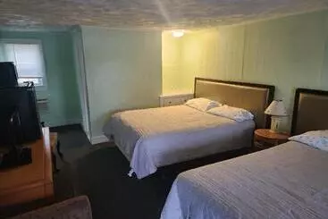 Jonathan Edwards Motel