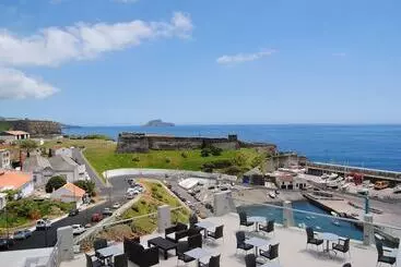 Hotel Angra Marina