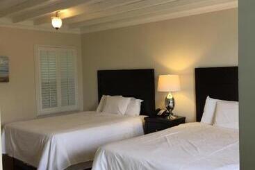 ホテル Beach Bungalow Inn And Suites