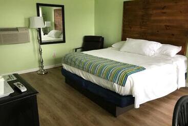 Отель Lake Inn And Restaurant