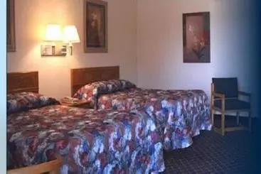 Four Seasons Motel Malone