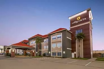 Отель La Quinta Inn & Suites By Wyndham Port Arthur