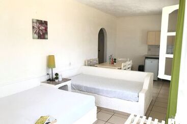 شقة Semiramis Piskopiano By Checkin