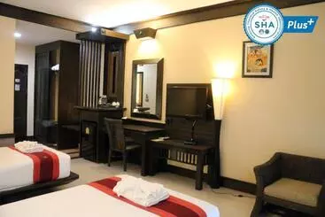 هتل Ruean Phae Royal Park