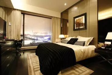 בית מלון כפרי Silin Residence Poly World Trading Center