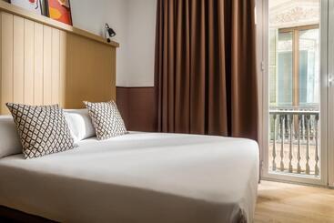 مسافرخانه Bypillow Ramblas