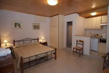 Hôtel Makis Apartments