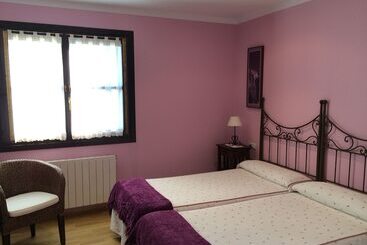 田舎風ホテル El Texeu