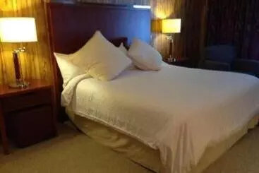 Lomakeskus Evergreen Valley Inn