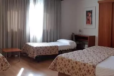 Hostel Torre Monreal