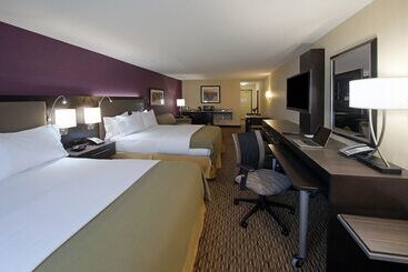 Holiday Inn Express Hotel & Suites Clearfield, An Ihg