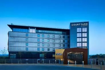 ホテル Courtyard By Marriott Exeter Sandy Park
