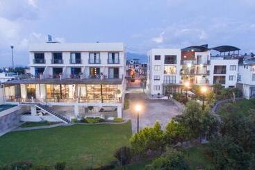 فندق Suites Don Miguel