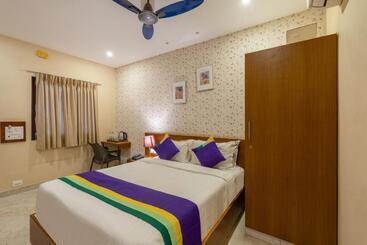 Hotel Treebo Premium Villa Escape In With Pool View