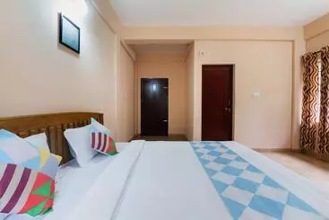 Pension Oyo 78243 Vedica Home Stays