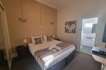 מלון דירות Balcony On Sixth Lodge