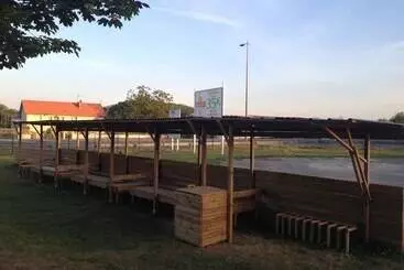 هتل Stay Inn Poitiers