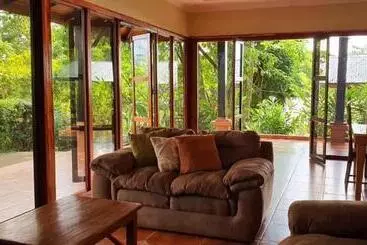 Maaseutuhotelli Ara Ambigua Lodge