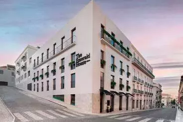 هتل The Emerald House Lisbon, Curio Collection By Hilton