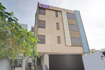 Collection O Hotel Sundew