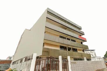 Hotel Collection O Ap Grand