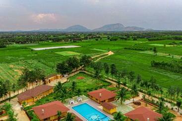 Resort Otel Brahmi Wellness Retreat And Spa