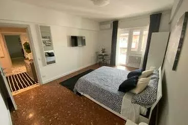 Majatalo Ytha Housse Roma Centro