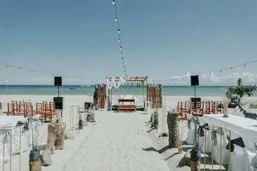 Laiya Riviera Resort And Spa Powered By Cocotel