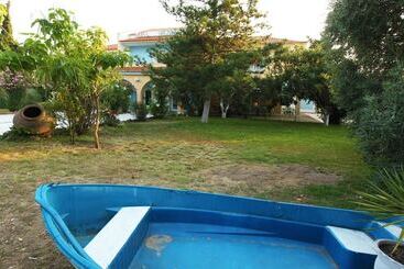 호텔 Chatziandreou