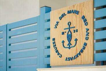 ベッドアンドブレックファースト Via Del Mare 36