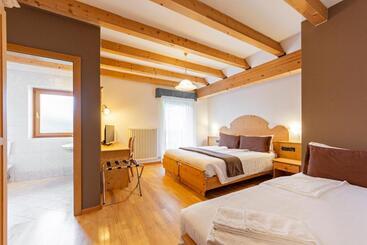 בית מלון כפרי Flos