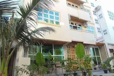 پانسیون Demal Orchid Hotel Hulhumale