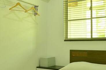 پانسیون Demal Orchid Hotel Hulhumale